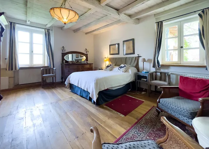 La Chaumiere 3* Varneil